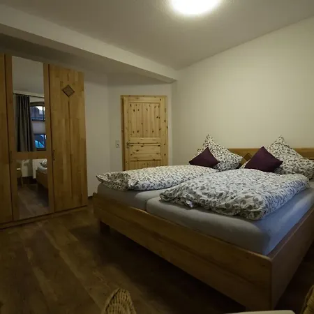 Heuhotel Und Gaestehaus Kohlstaedt فندق