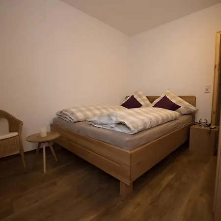 Heuhotel Und Gaestehaus Kohlstaedt 3*